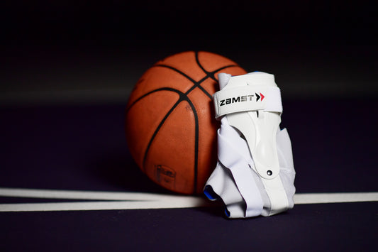 Waarom dragen NBL spelers zoals Trae Young en Stephen Curry zamst enkelbraces?